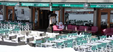 Sunny, comfortable terrace