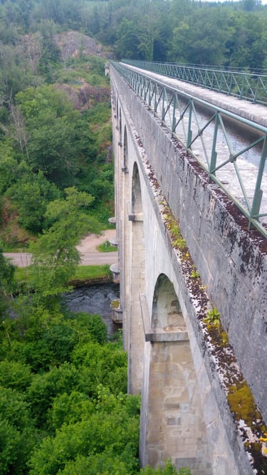 L'aqueduc de Montreuillon