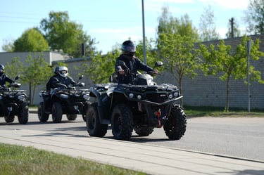 keturraciu-turai-su-vedliu