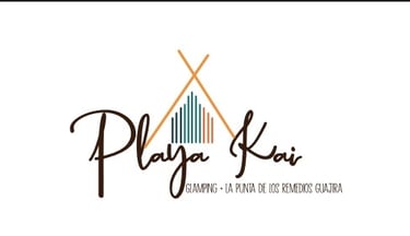 alt="glamping en La Guajira con piscina y acceso directo a la playa"