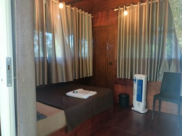 Treehouse bedroom+ ensuite toilet