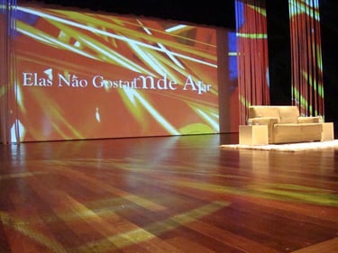 André Hã video mapping para espetáculo de teatro