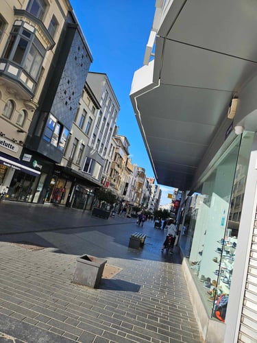 Vue emblématique d'Ostende, une ville côtière belge, célèbre pour ses plages, ses musées, et son riche patrimoine historique