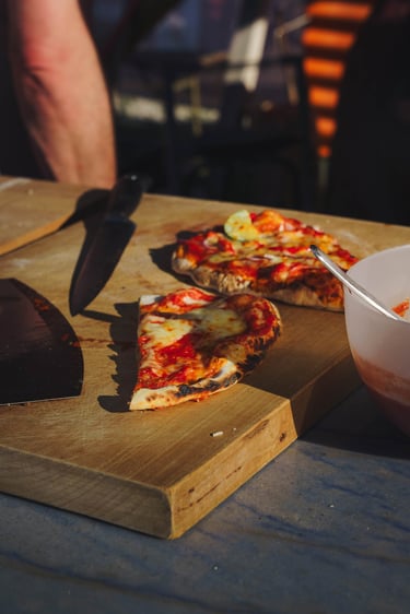 Büssing Bus Forchheim Pizza Event fertige Pizza