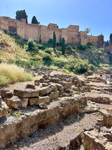Roman Theatre Alcazaba guided free tour Malaga