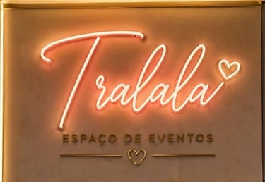 Tralala buffet, Tralala festas, Tralala espaço de eventos, Tralala salão de festas, Tralala buffet infantil, Tralala infantil logo