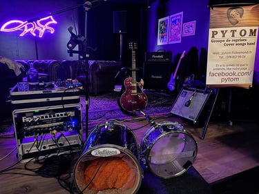 PYTOM - Groupe de reprises & Cover band 100% Live sur scène en formation à 2 musiciens, duo,, à Saas-Fee, Valais