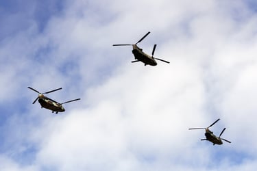 Tres helicópteros Chinook