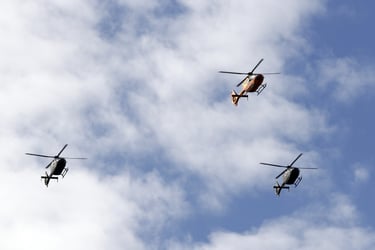 Tres helicópteros EC-135