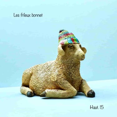 argile mouton frileux avec bonnet