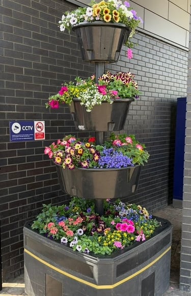 Big three tier planter