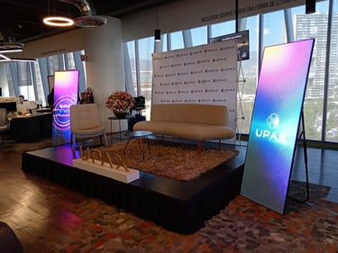 totem, totem led, renta de equipo, renta, eventos, iluminacion, eventos, totem digital, marketing, activaciones, promociones,