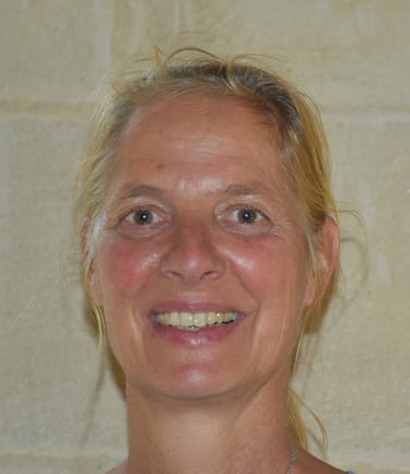 Andrea Lassep (Soprano)