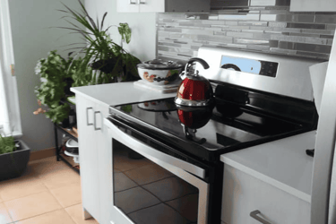 Deep kitchen cleaning including surfaces and appliances in Durham Region