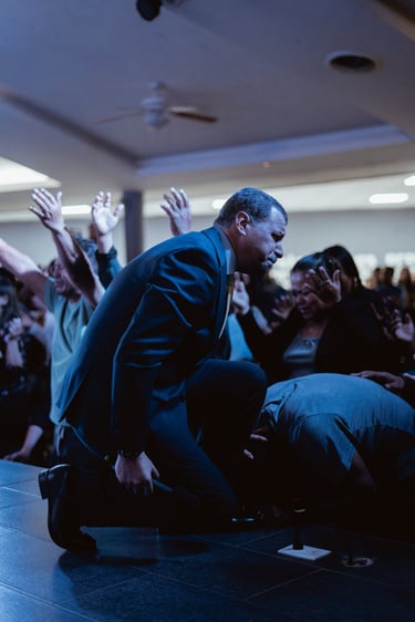 Noches del Espiritu Santo Pastor Gustavo Melo Biblia Jesus Avivamiento