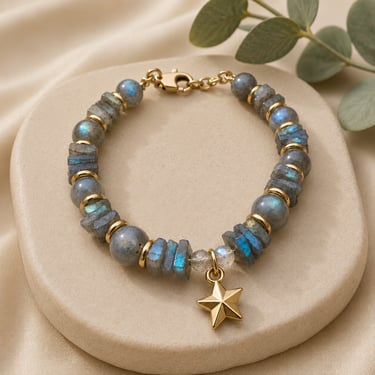 Pulseras de cuarzo y piedras naturales elaboradas artesanalmente.