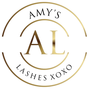 LuxeLash Studio logo