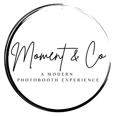 Moment & Co. Photobooth logo