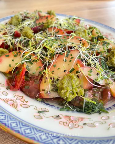 salade Tomate Pêche graine germée de poireau Ô Miracle Traiteur végétal végétarien