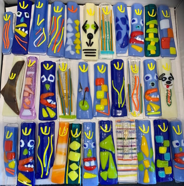 Mezuzahworld.com logo