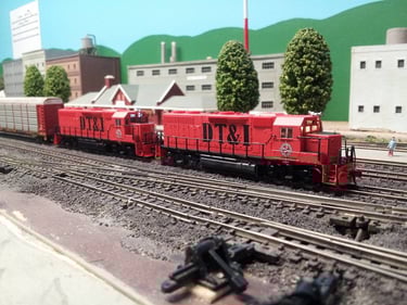 DT&I freight at Tabar