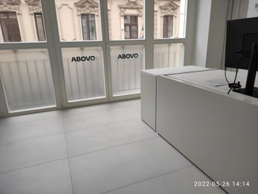 Veidrodinės ir matines pleveles klijavimas