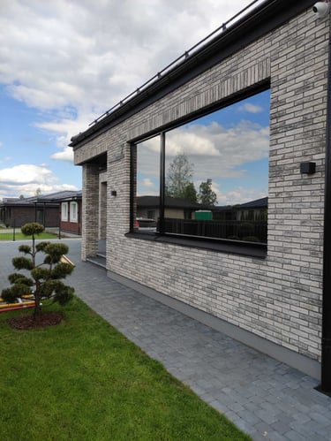 Veidrodinės ir matines pleveles klijavimas