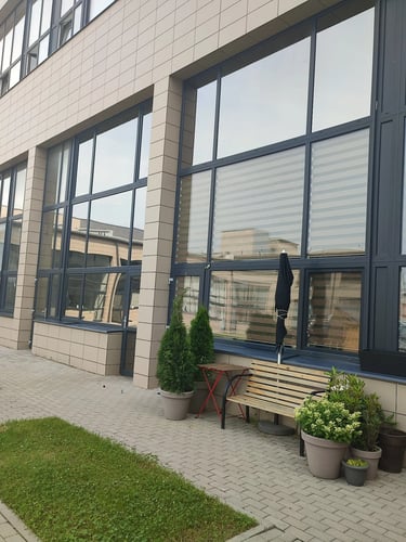 Balkoninis langas su atspindžiu