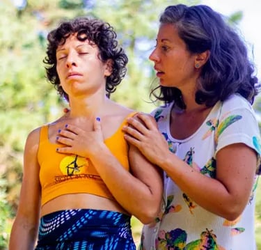 Séance d'hypnose en plein air au Parc La Grange, hypnonaute thérapie agréée ASCA à Genève.