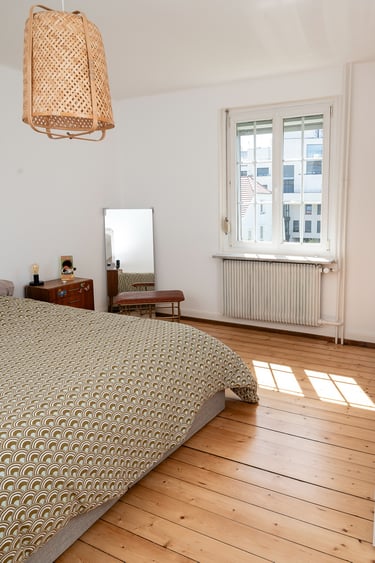 chambre spacieuse, lumineuse et pleine de charme