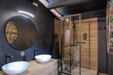 Salle de bain Capri de l'Enclos du Soleil le Vent , gîte de charme à Saint-Paul-Trois-Châteaux en Drôme Provençale