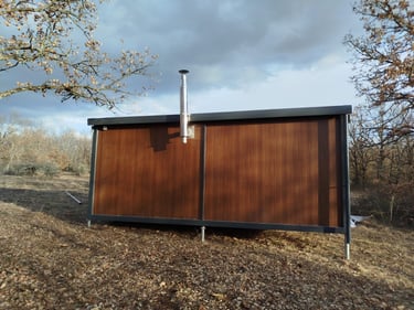 drvo dekor kontejner sa prohromskim dimnjakom Vrmdza