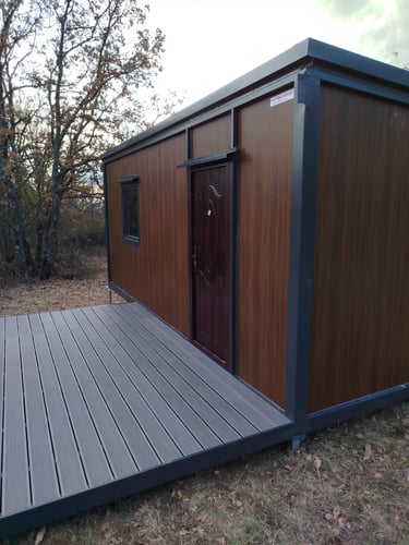 drvo dekor kontejner sa deking podlogom za terasu Vrmdza