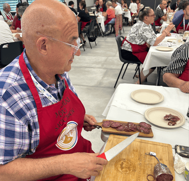 Président coupe meilleur saucisson