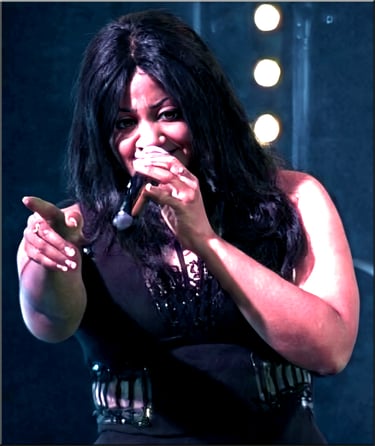 miss dominique  show logo