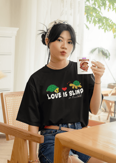 Oversized preta, puro algodão, com Caneca de Ceramica 360ml branca premium