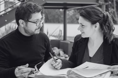 Qui sommes nous ? noir & blanc