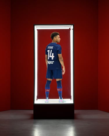 Campagne photo PSG  réalisée par David Delaplace, photographe de marque Pari