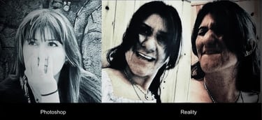 Zainab Abdulkarim Ali ،الفن التشكيلي العراقي، زينب عبد الكريم، مصنع الكذب، May Al-Issa, Whispering Dialogue, هَمْسُ الحِوار،