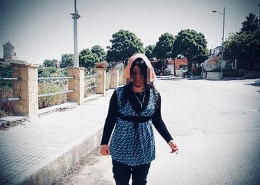 Zainab Abdulkarim Ali ،الفن التشكيلي العراقي، زينب عبد الكريم، النرويج، اوسلو، العراق، Whispering Dialogue، همس الحوار