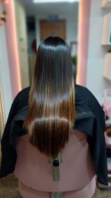 Cabello después de tratamiento capilar en Namabi, salón de belleza en Sopó