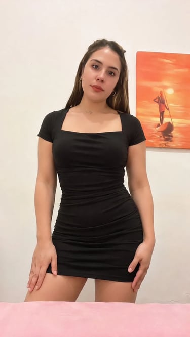 Perfil de Juliana, masajista en Congreso, en su ambiente climatizado y decorado para el relax.