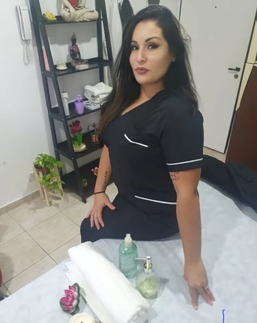 Tati masajes Pilar, servicio de masajes descontracturantes y sensitivos en un entorno de primer nivel.