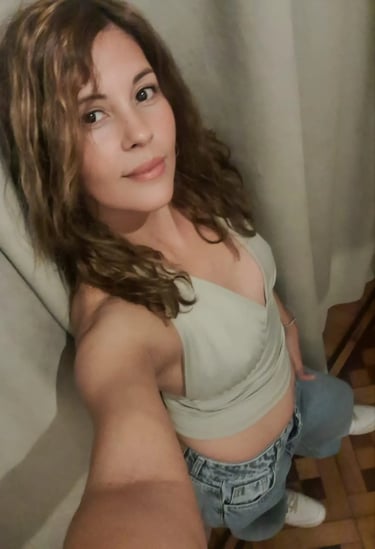 Atención exclusiva y discreta con Natalia masajes sensuales en el barrio de Tribunales.
