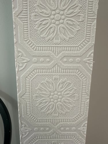 paintable-textured-wallpaper-installed-close-up
