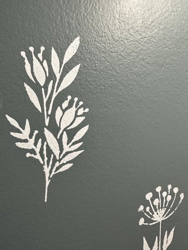 Half bath after DIY wall stenciling, budget bathroom makeover under $50