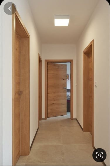 Instalación de puertas en madera para oficinas