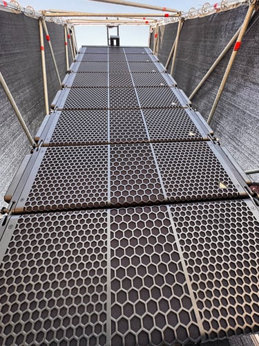 profesyonel ses sistemleri  Adamson D&B yamaha line array  hoparlör yamaha cl5 mixer digico shure