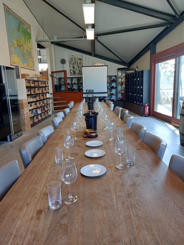 Wijnproeverij en wijncursus in proeflokaal, bij De Deventer Wijnschool - wijncursussen in Deventer