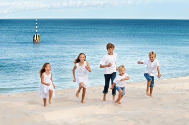 Natural family portrait photography by Perth family photographer Geoff Fisher